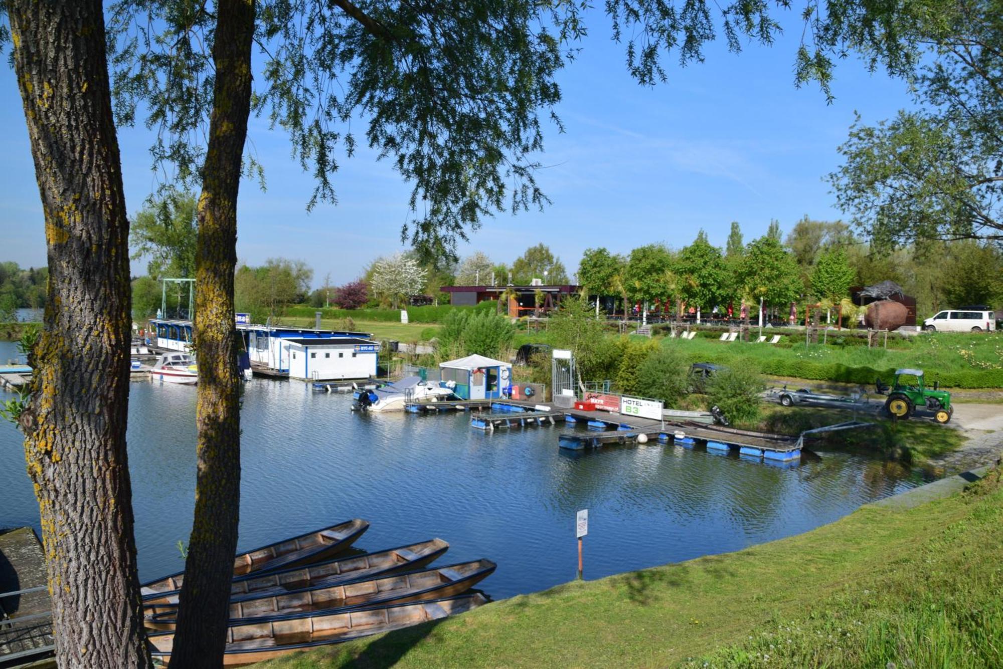 Camping & Pension Au An Der Donau Exterior foto